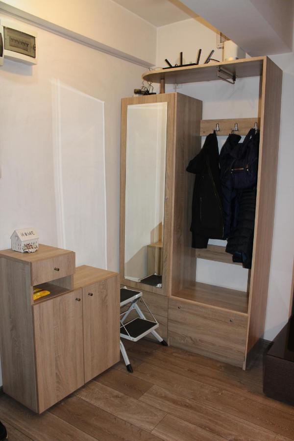 Central Cosy Apart Oradea Lägenhet Exteriör bild